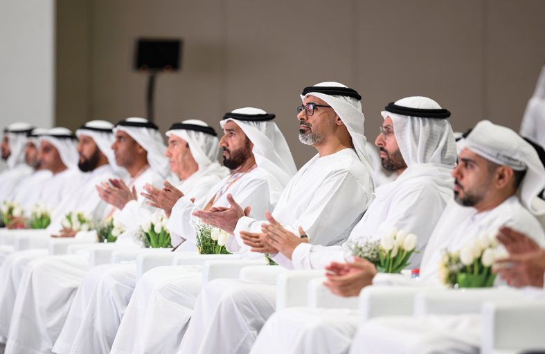 خالد بن محمد بن زايد يفتتح الدورة الأولى لمهرجان أبوظبي للشعر