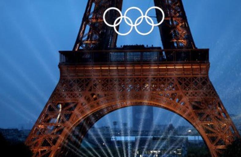 باريس تعيد السحر للأولمبياد وتزيد التحدي أمام لوس أنجليس 
