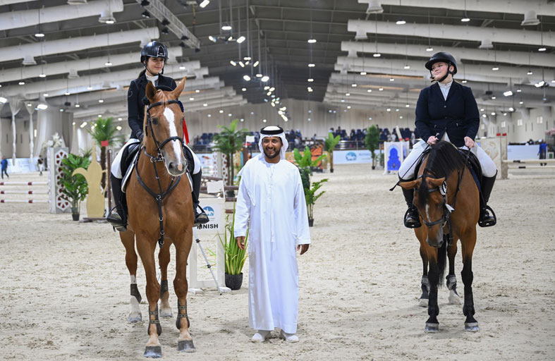 180 فارساً وفارسة في الجولة الختامية لدوري قفز الحواجز بأكاديمية بوذيب