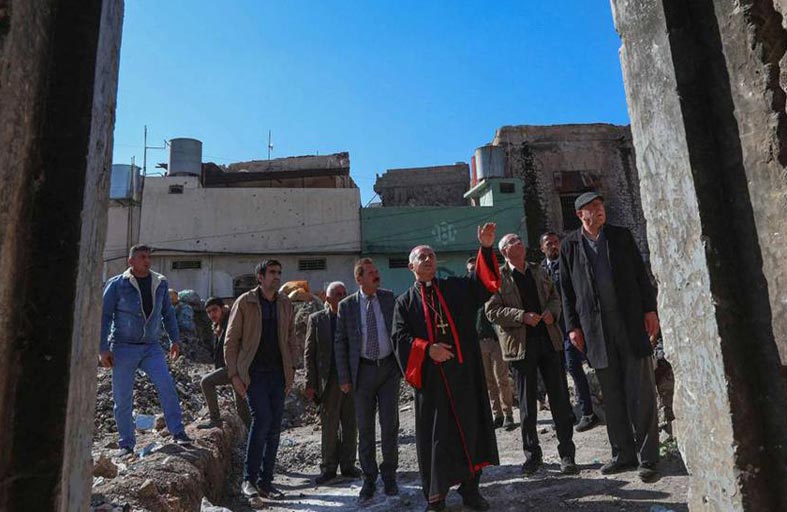  رئيس أساقفة الموصل يستعد لاستقبال البابا