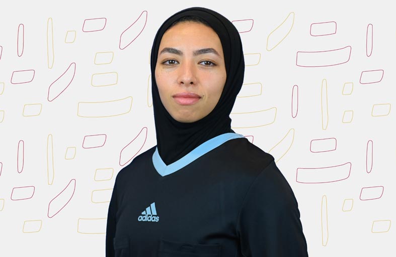 فيفا يختار الإماراتية أمل جمال ضمن طاقم تحكيم نصف نهائي مونديال الناشئات