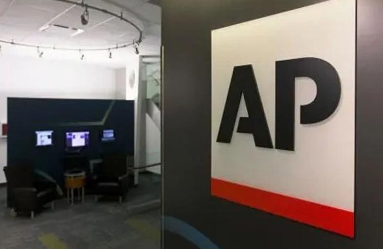 إسرائيل تقطع تغطية أسوشيتد برس المباشرة لغزة ثم تعيدها 