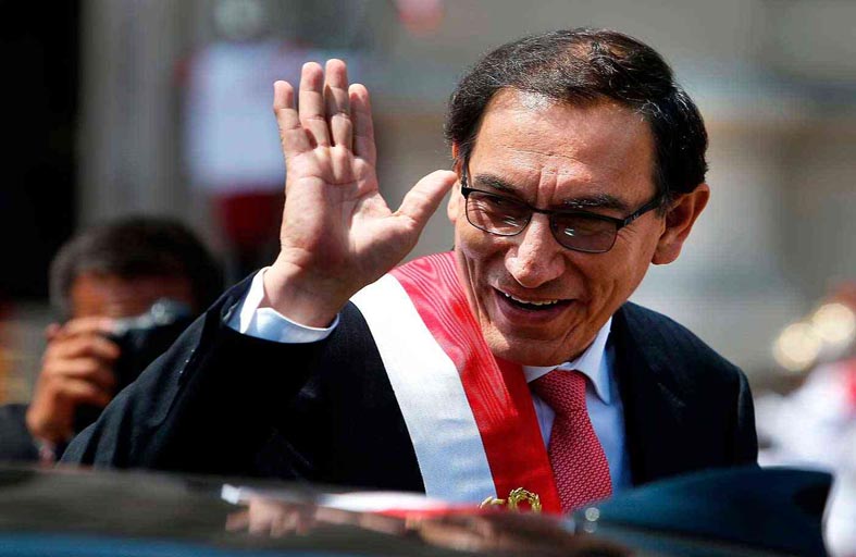 الرئيس البيروفي المعزول فيزكارا يترشح لمجلس النواب