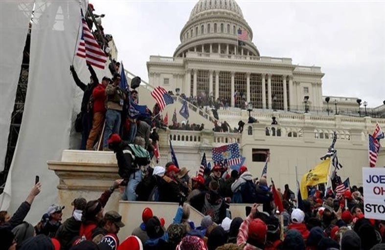 الاستخبارات الأمريكية تمسح رسائل لأحداث الكابيتول