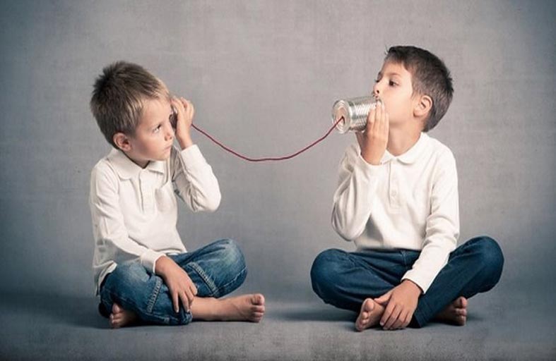 الأطفال الذكور أكثر «ثرثرة» من الإناث بهذا العمر