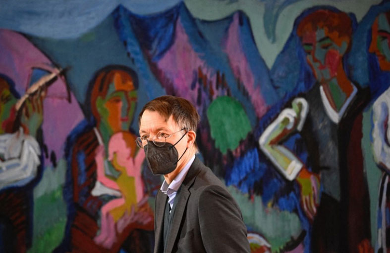 ألمانيا تتهم 5 بالتآمر لاختطاف وزير الصحة والإطاحة بالحكومة 