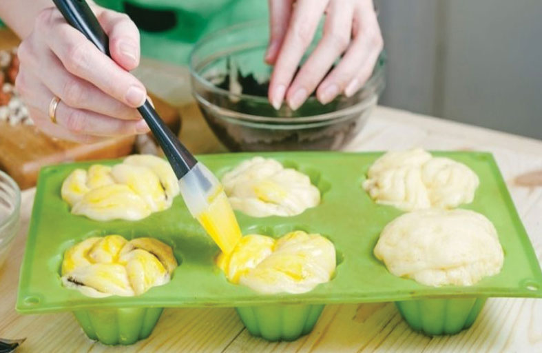 خطوة يجب القيام بها قبل أول استعمال لقوالب السيليكون