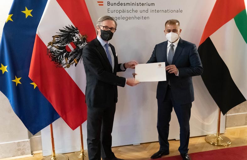 سفير الدولة يقدم نسخة من أوراق اعتماده إلى أمين عام وزارة خارجية النمسا