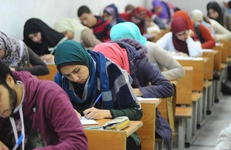 كيف يؤثر نوع الطعام والجو النفسي على تركيز طلاب الثانوية؟