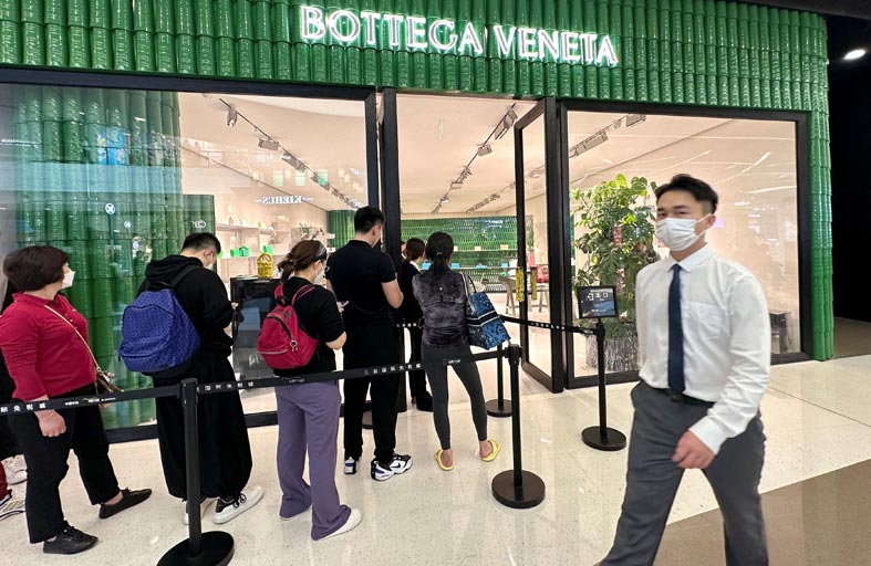  فرنسا تمدد اختبارات كوفيد الإلزامية للقادمين من الصين