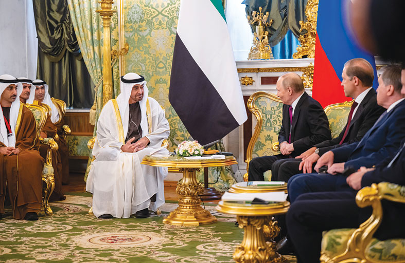 رئيس الدولة يؤكد أهمية العمل على ترسيخ أسباب السلام والاستقرار في العالم 