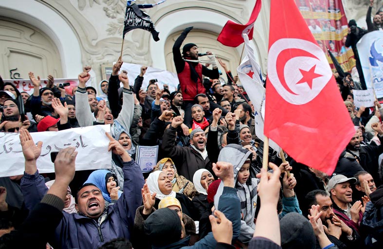 صحف عربية: «النهضة» الإخوانية تسدّ الأفق السياسي في تونس