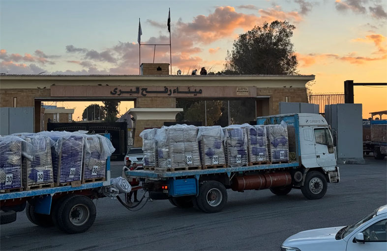 إسرائيل: المساعدات الإنسانية لن تدخل من معبر رفح