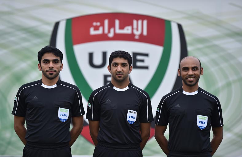 أطقم إماراتية دولية لإدارة مباريات في التصفيات المشتركة وبطولة اليابان الودية