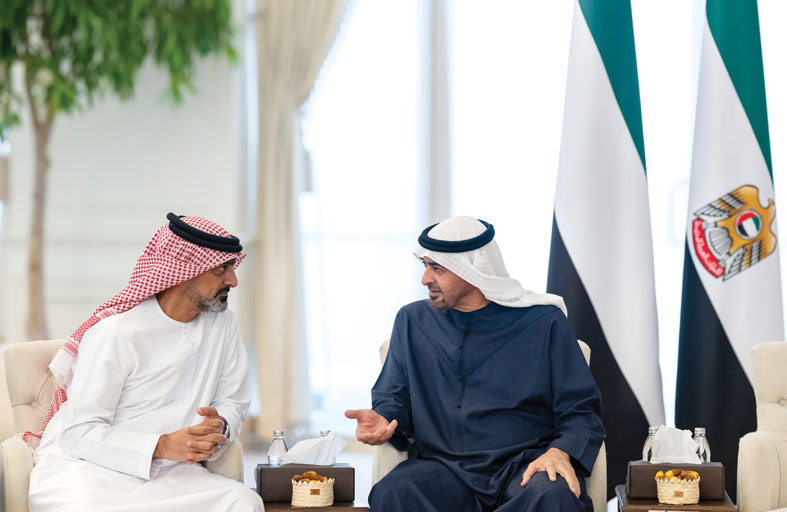 رئيس الدولة يستقبل ولي عهد عجمان ويستعرضان عدداً من القضايا التي تتعلق بشؤون الوطن والمواطن  