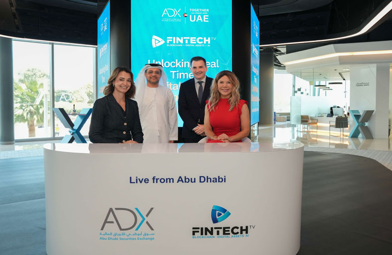 سوق أبوظبي للأوراق المالية و«FINTECH.TV» يطلقان أول استوديو بث مالي مباشر في المنطقة