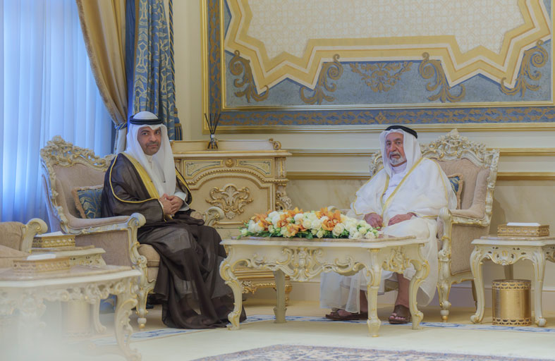 حاكم الشارقة يستقبل القنصل العام لدولة الكويت