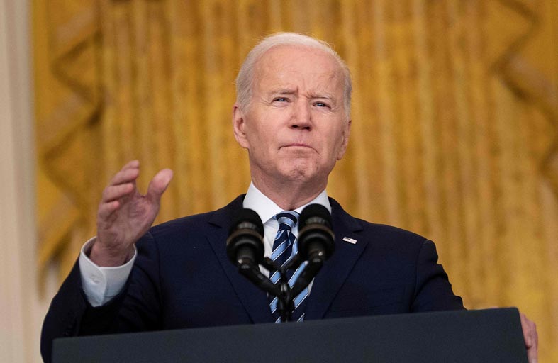 بايدن يتوعد بضربة كبرى للاقتصاد والمالية الروسيتين 