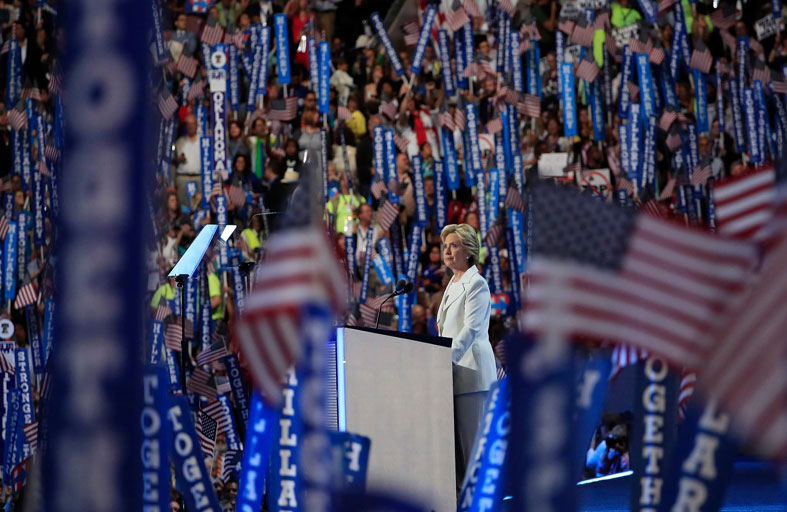 لهذا تسرق استطلاعات الرأي النوم من عين ترامب...!