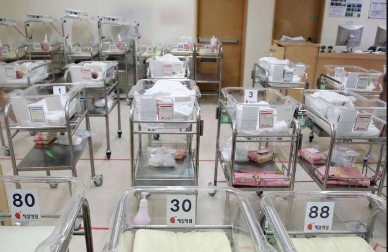 كوريا الجنوبية تسجل أدنى معدل ولادات منذ عقود
