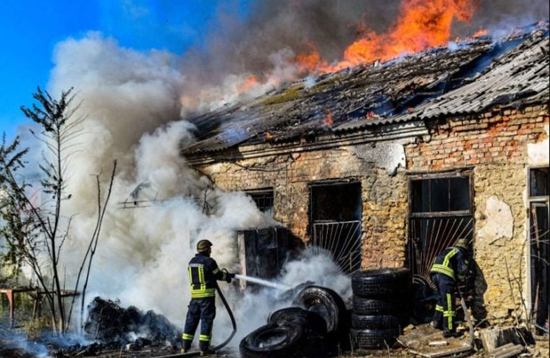  قتيلان وإصابة 6 جراء ضربات روسية في أوكرانيا 