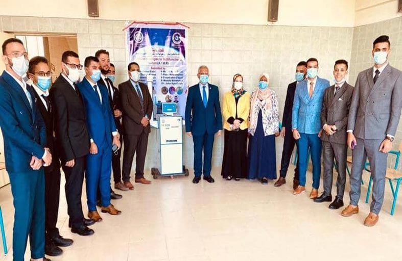 صنعوا روبوتا يساعد في مراقبة الامتحانات
