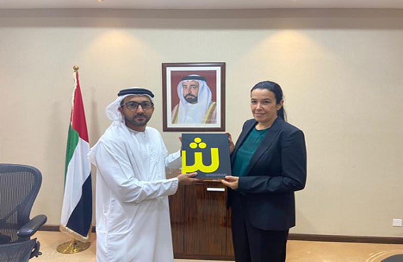 الشارقة تبحث تعزيز التعاون في القطاعات الثقافية والتعليمية والسياحية مع باريس