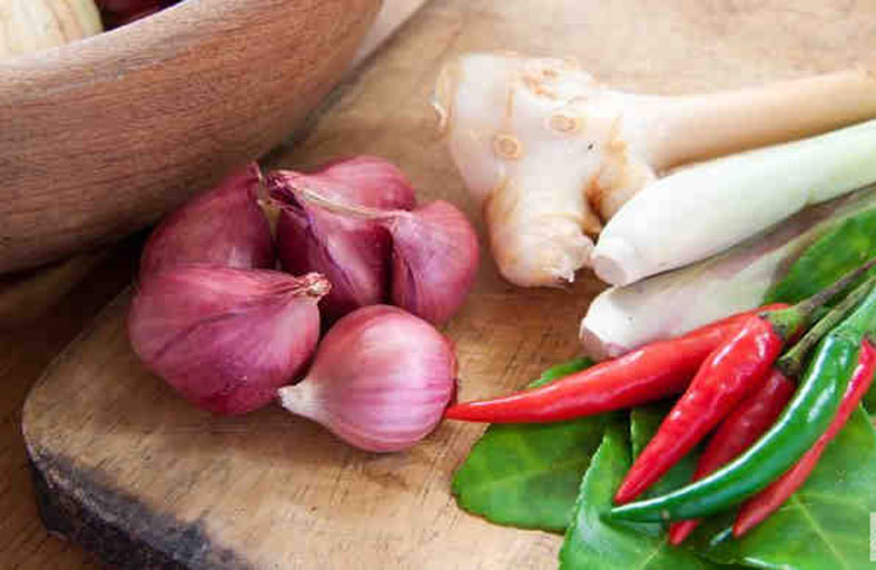 الأطعمة الحريفة تعزز المناعة..لكنها تؤذي هؤلاء