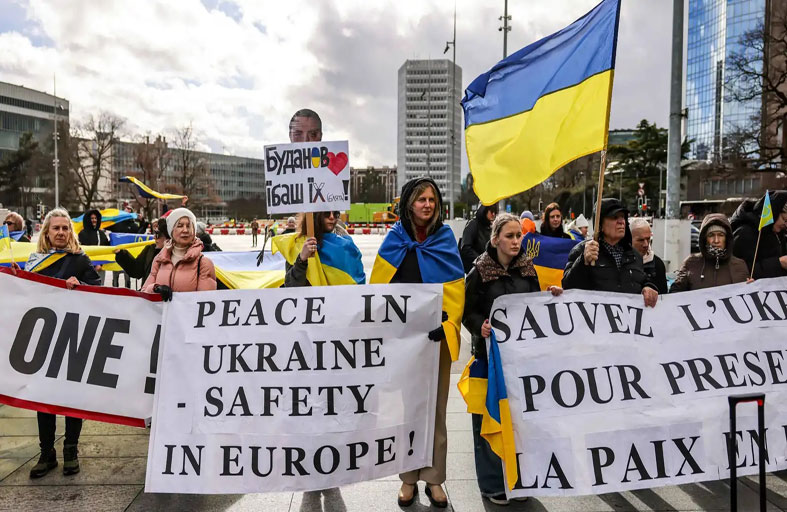 بضغط روسي.. معادلة «تفاوض ثلاثي» تقصي أوروبا عن ملف أوكرانيا