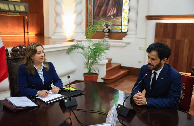 محمد بن سليم يلتقي رئيسة جمهورية البيرو والقادة في رياضة السيارات في المؤتمر الأمريكي الخامس والعشرين للاتحاد الدولي للسيارات 