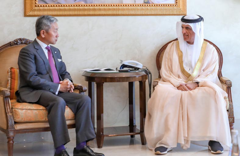 حاكم رأس الخيمة يستقبل السفير الصيني