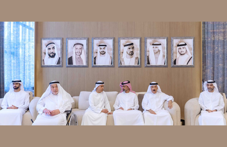 عمار بن حميد يقدم واجب العزاء في وفاة راشد بن علي الشعفار