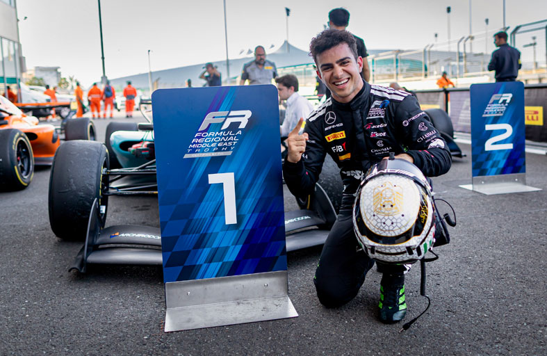 راشد الظاهري بطل الجولة الافتتاحية لـ «بطولة الفورمولا الإقليمية»