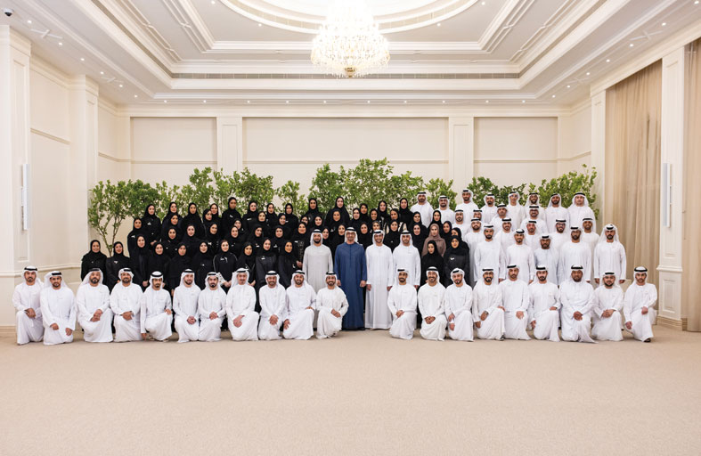 رئيس الدولة: الإمارات تضع الشباب في جوهر رؤيتها للمستقبل  
