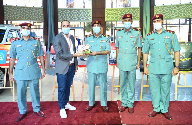 مرور رأس الخيمة يتذكر ضحايا حوادث المرور بمعرض 