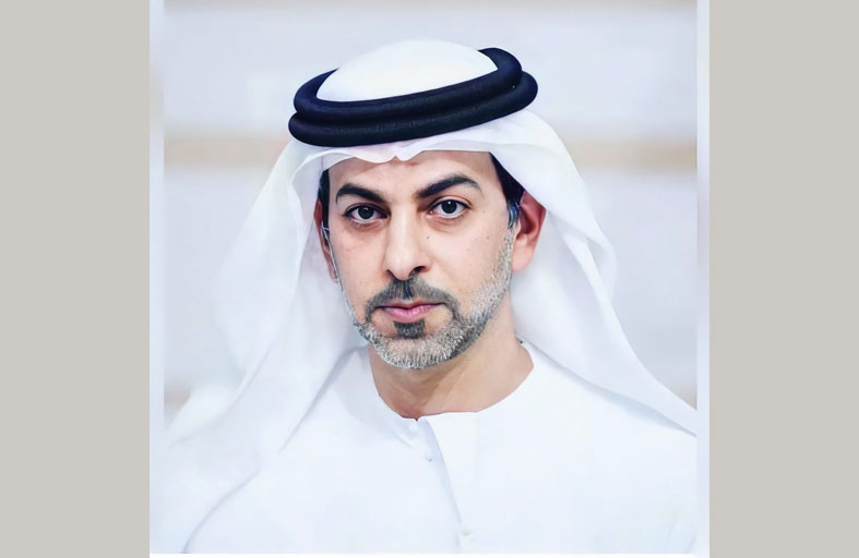عمر بن زايد يشهد مراسم إحياء ذكرى يوم الشهيد بمقرّ ديوان الرئاسة