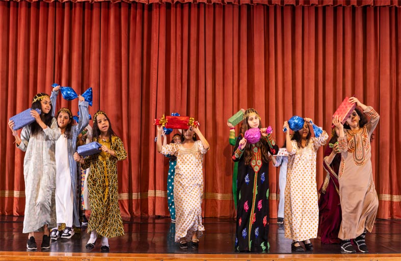 نادي سيدات الشارقة يحتفي بليلة النصف من شعبان