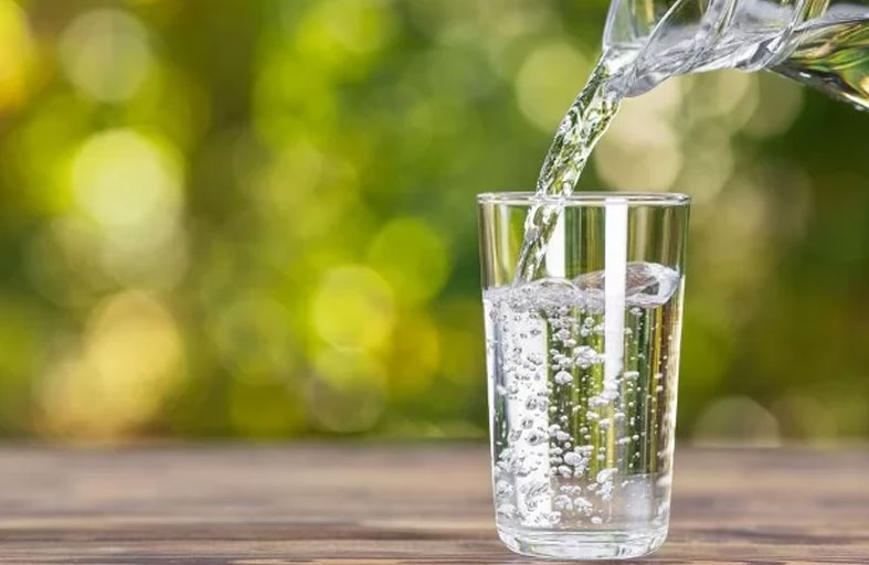 علاقة مقلقة بين نوع مياه الشرب وزيادة خطر مرض عصبي مزمن