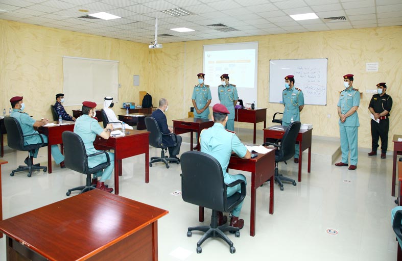 تدريب شرطة رأس الخيمة يعقد دورات تخصصية