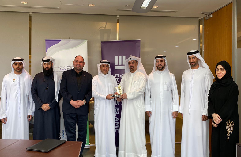 الإمارات الإسلامي يتبرع بمبلغ 5 ملايين درهم لصالح مركز إرادة للعلاج والتأهيل 