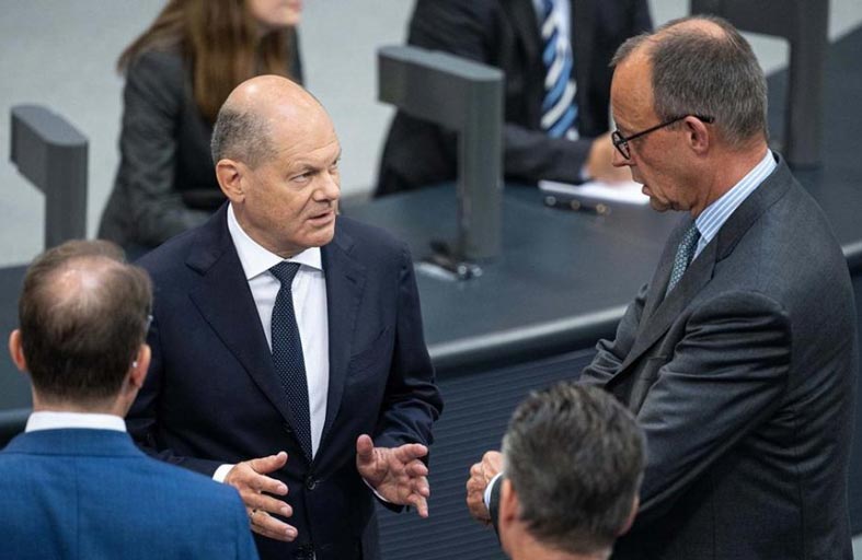 ألمانيا تعيد فرض الضوابط على جميع حدودها البرية و تُشَدد سياستها للهجرة 