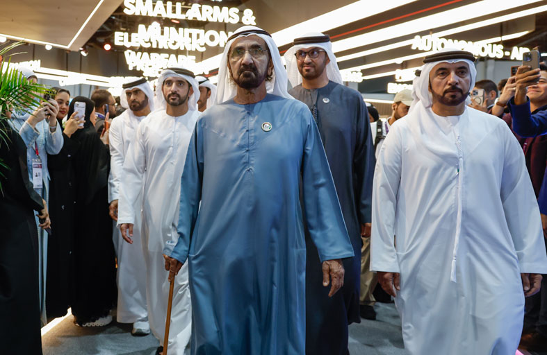 محمد بن راشد: الإمارات لا تنتظر المستقبل بل تصنعه الآن بأفكار وسواعد أبنائها ومؤسساتها الوطنية الطموحة 