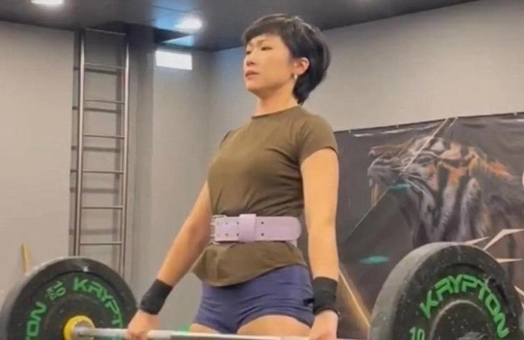 تدعي الإصابة بالسرطان لزيادة متابعيها على إنستغرام