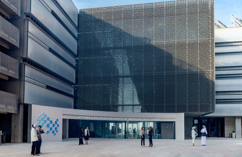جامعة محمد بن زايد للذكاء الاصطناعي .. جهود بحثية ترسخ منظومة تعليم عالي الجودة