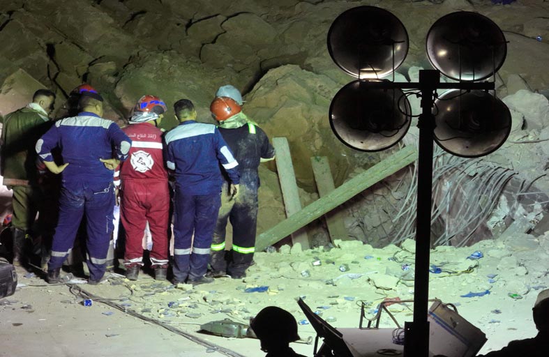 انهيار ترابي في العراق وأعمال الإنقاذ مستمرة 