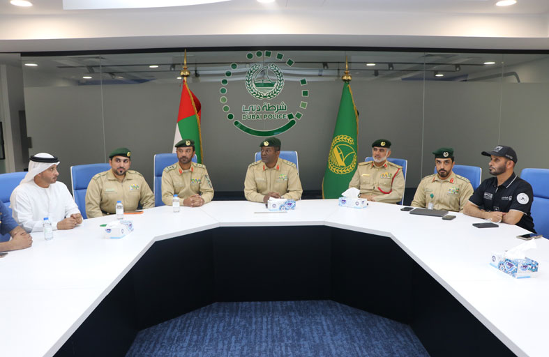شرطة دبي تعقد اجتماعاً تنسيقياً مع شركاء القطاع البحري