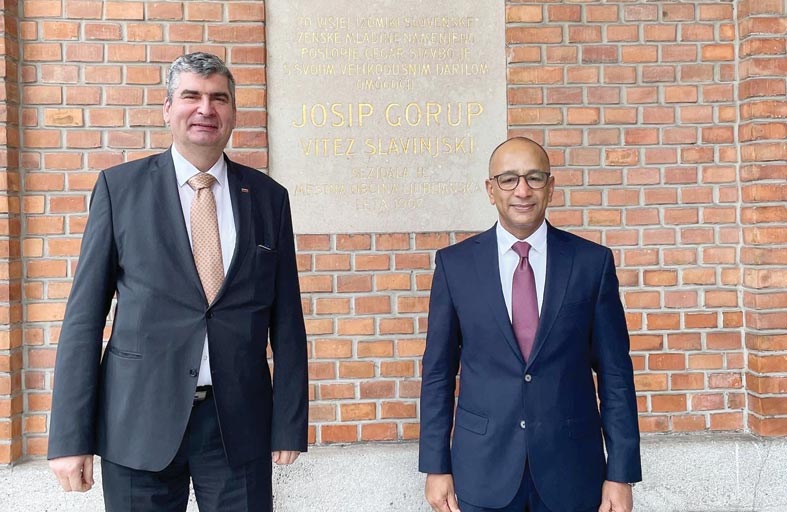 وزارتا خارجية النمسا وسلوفينيا تكرمان سفير الدولة بمناسبة انتهاء فترة عمله