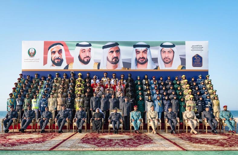 برعاية حمدان بن زايد ..الظفرة تستضيف احتفالية اليوبيل الذهبي لوزارة الداخلية على شاطئ المغيرة بالمرفأ