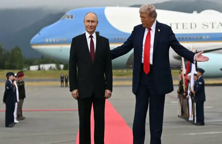 إعصارُ دونالد ترامب يٌجبر القوى العالمية على تعديل سياساتها الخارجية و يَجُرها  إلى فوضى في النظام الدولي