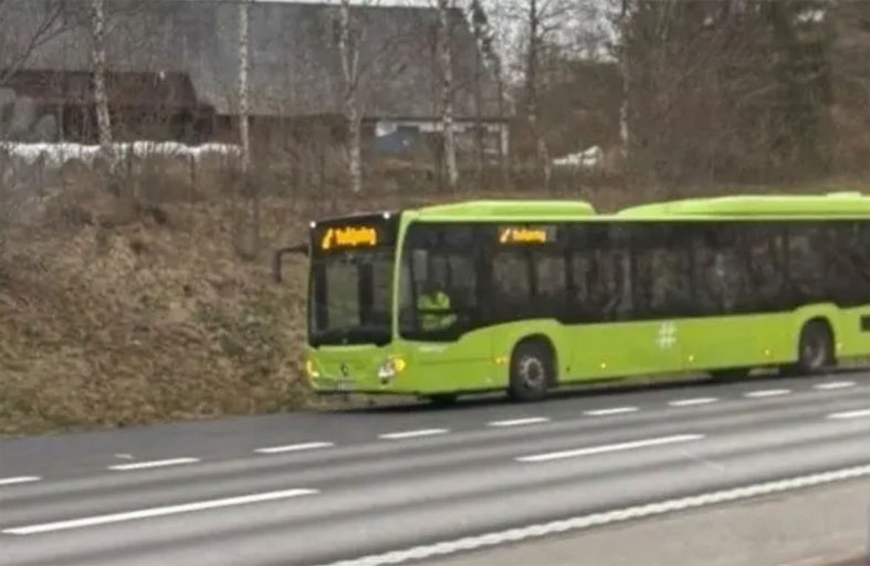 طفل يسرق حافلة ويقودها 200 كيلومتر 